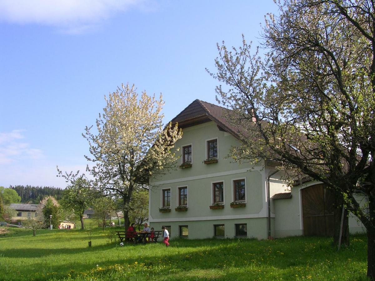 Biohof Mayerhofer Grossmeinharts ภายนอก รูปภาพ